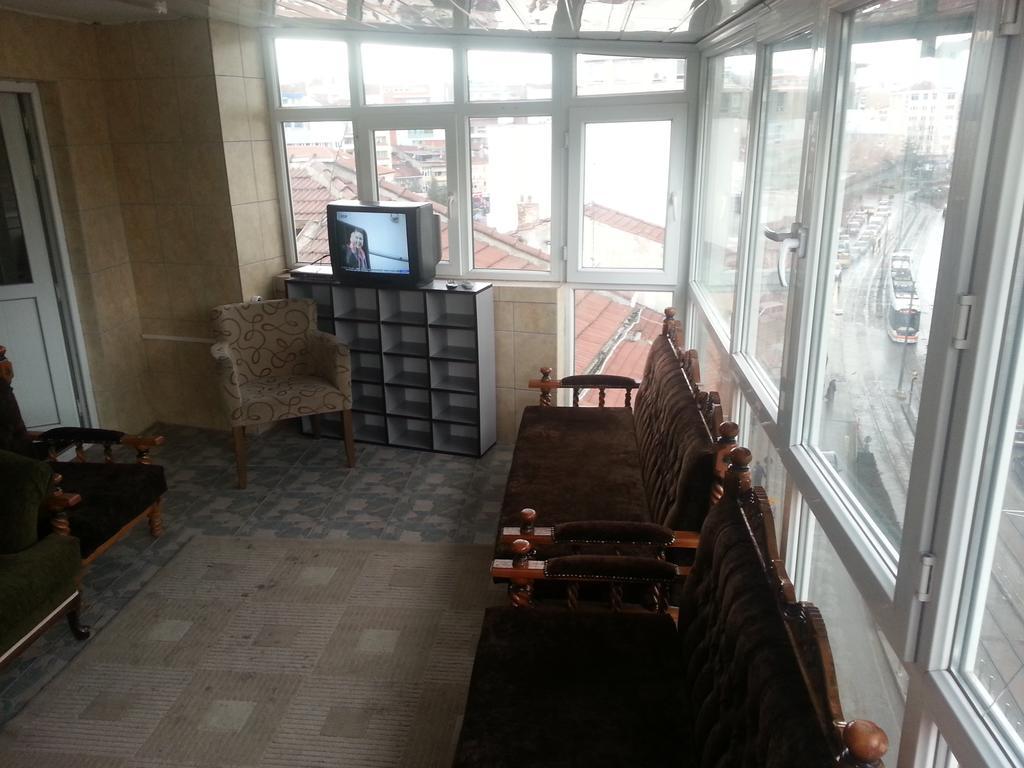 Bulvar Hostel Eskişehir Exteriör bild